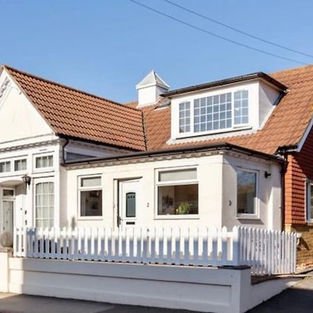 May Cottage - Heart Of Vibrant Village & 10 Mins Walk To Beach Milford on Sea Exterior foto
