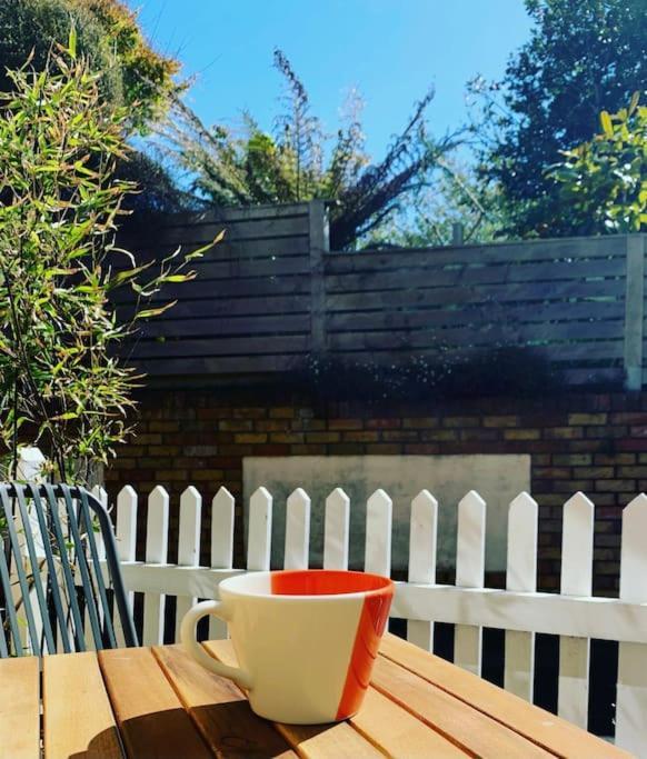 May Cottage - Heart Of Vibrant Village & 10 Mins Walk To Beach Milford on Sea Exterior foto